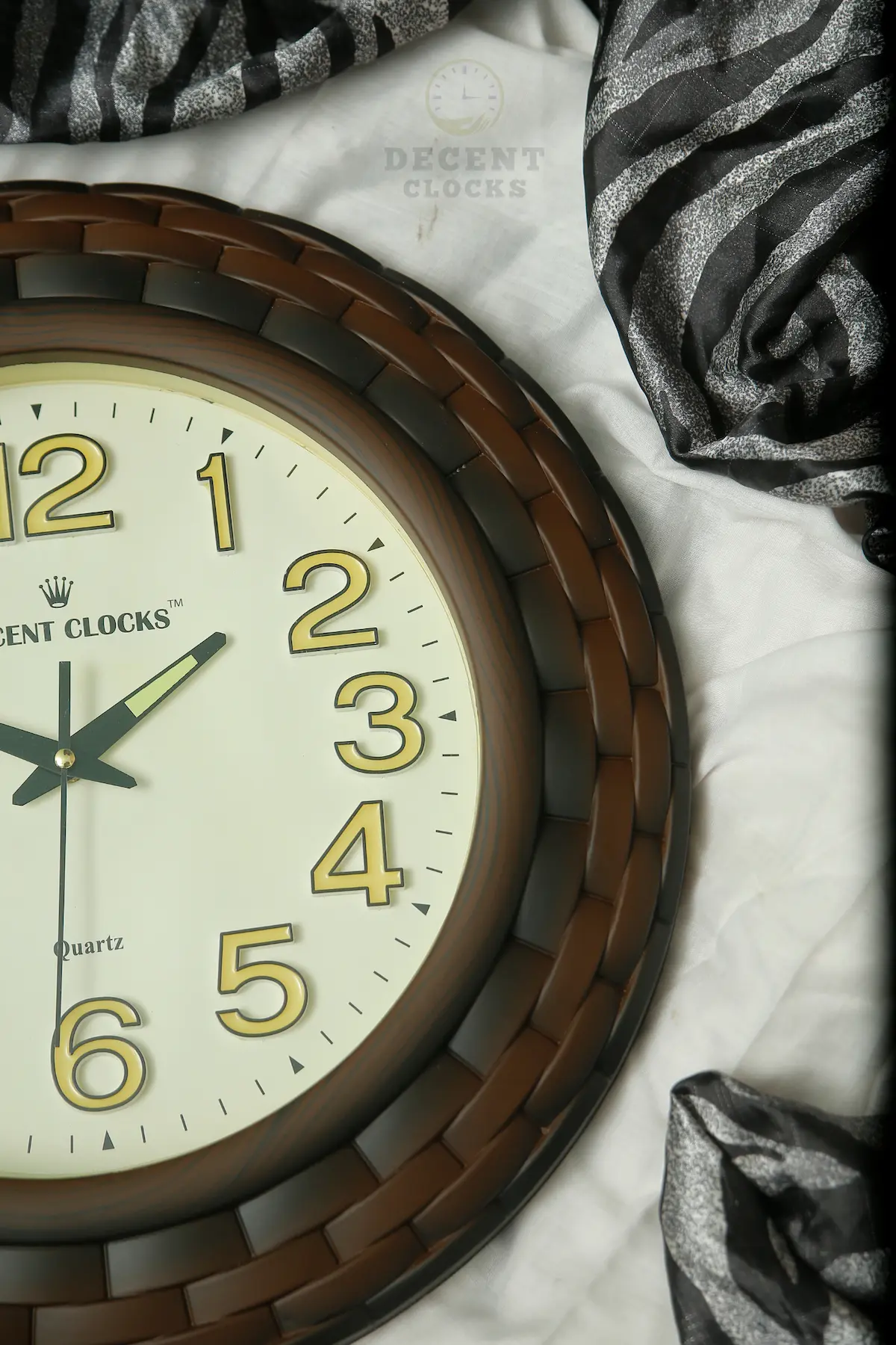 Cream & Brown Glowing Clock 🕰️ - Image 4