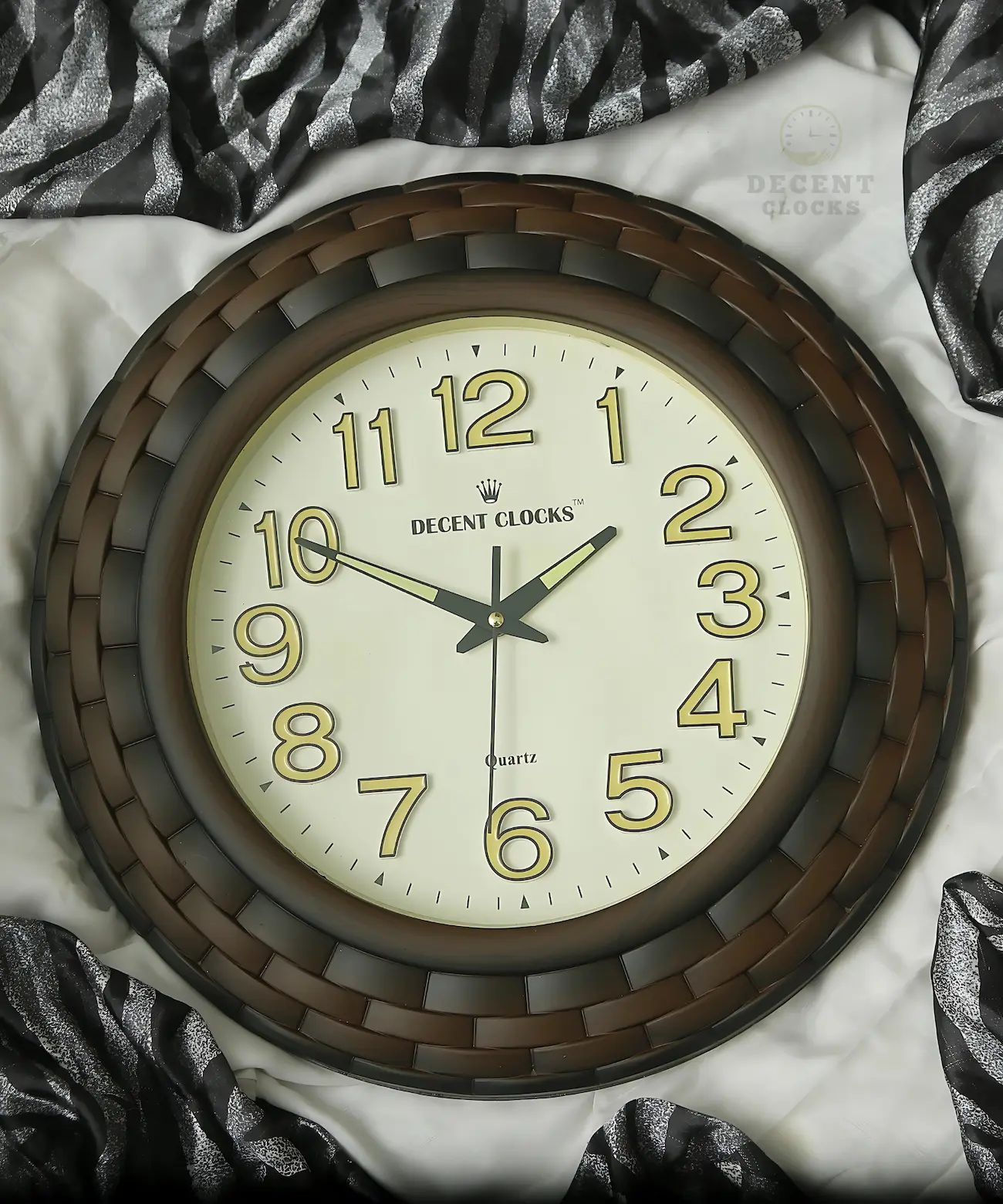 Cream & Brown Glowing Clock 🕰️